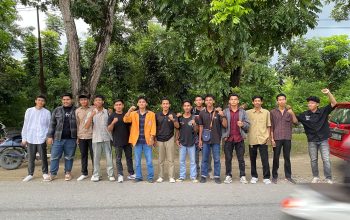 Mahasiswa FISIP UHO Bagikan Takjil Gratis kepada Masyarakat Kota Kendari